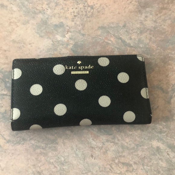 🌟Kate Spade Wallet - Picture 1 of 6